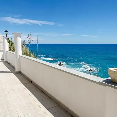 Ferienwohnung Fur 11 Personen 1 Kind Ca 170 M In Piani, Italienische Riviera Italienische Westkuste
