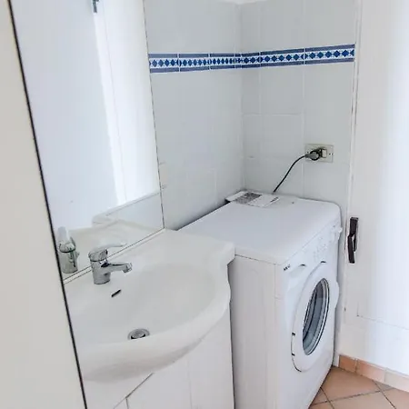 Ferienwohnung Fur 11 Personen 1 Kind Ca 170 M In Piani, Italienische Riviera Italienische Westkuste Cipressa